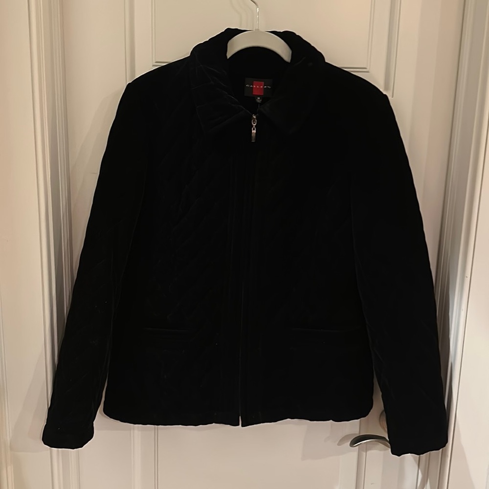 Gallery Velvet quilted jacket NWOT